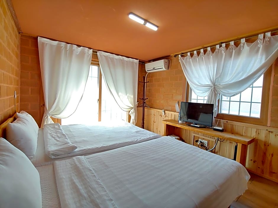 Jeju Hani Baram Pension