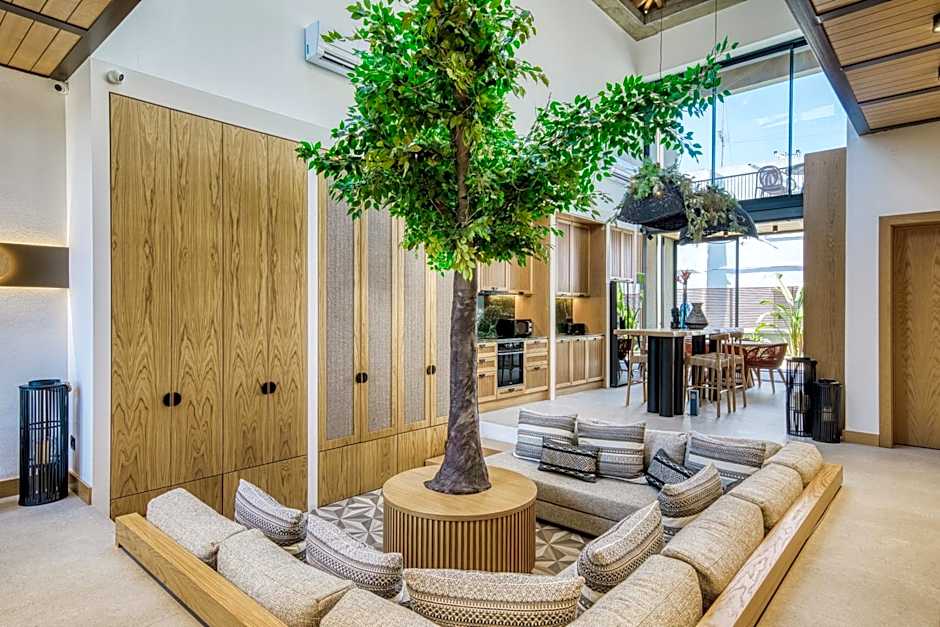 Capital Luxury Suites