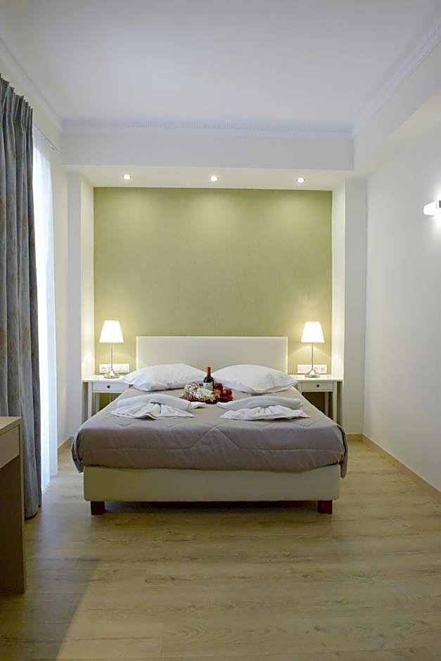 Photo 1 of 12 of Quadruple Room