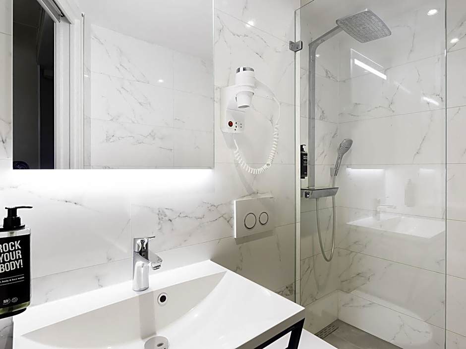 Ibis Styles Amsterdam CS Hotel