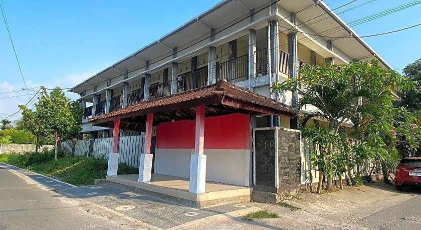 OYO Life 93258 Kos Sahabat