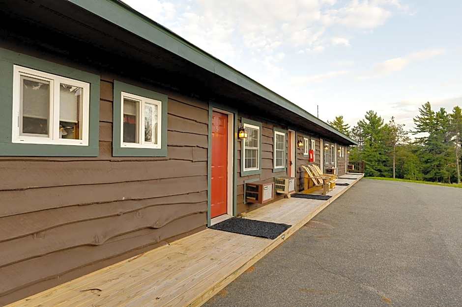Cobble Mountain Lodge