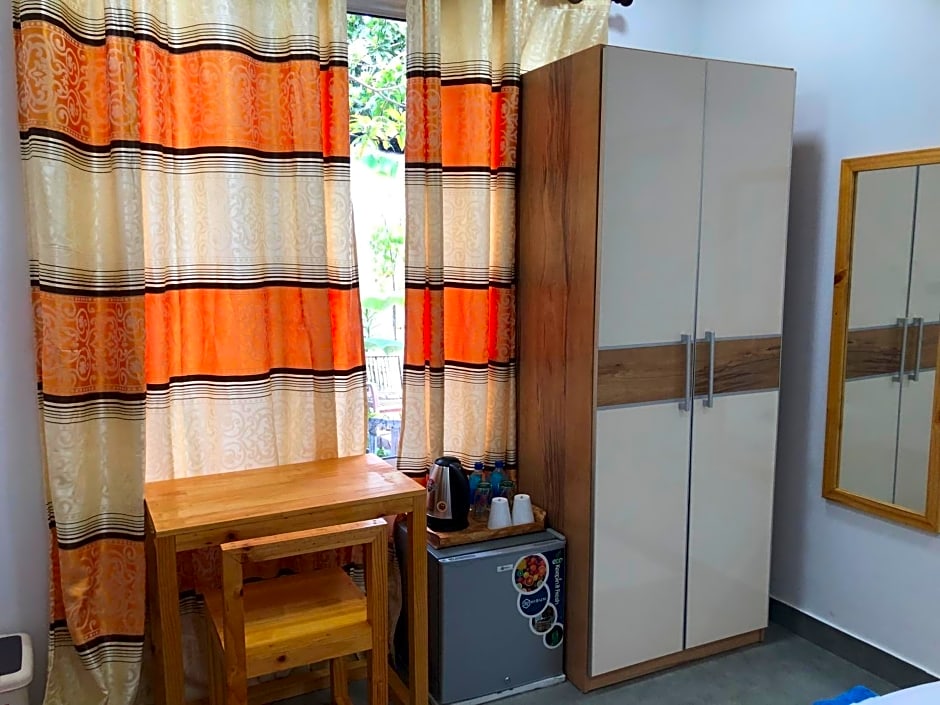 La Luna Boutique Dhangethi