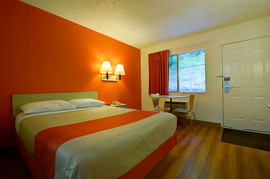 Motel 6-Seattle, WA - Airport