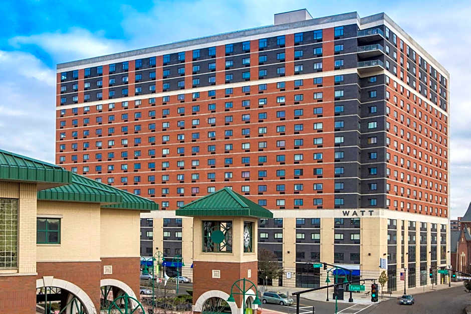 Watt Hotel Rahway Tapestry Collection by Hilton