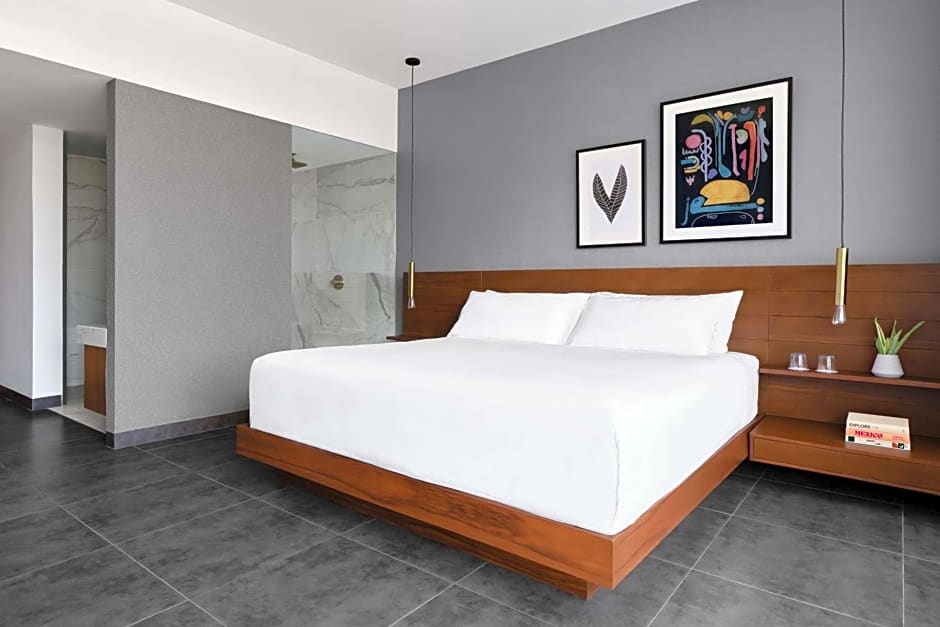 MARQUEE Playa Hotel