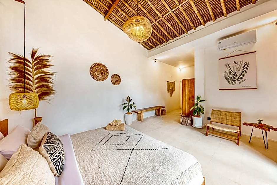 Villa Indigo - 5-BDR with huge pool and garden