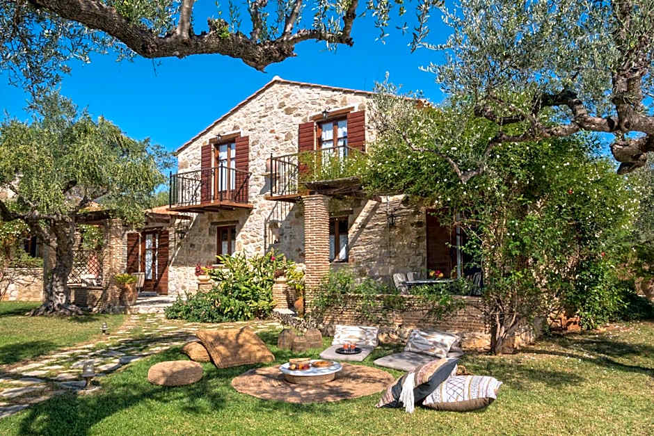 Paliokaliva Apartments and Villas