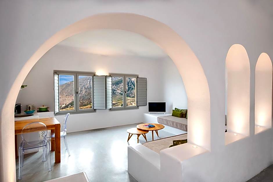 Skyfall Suites - Adults Only