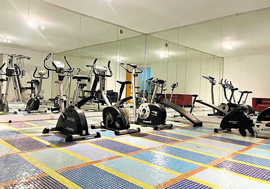 GuestHouse University by LR - self check in