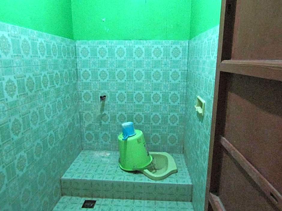 Losmen Kinasih Puncak & Gazebo Pandang