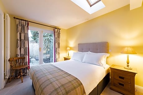 One-Bedroom Bungalow