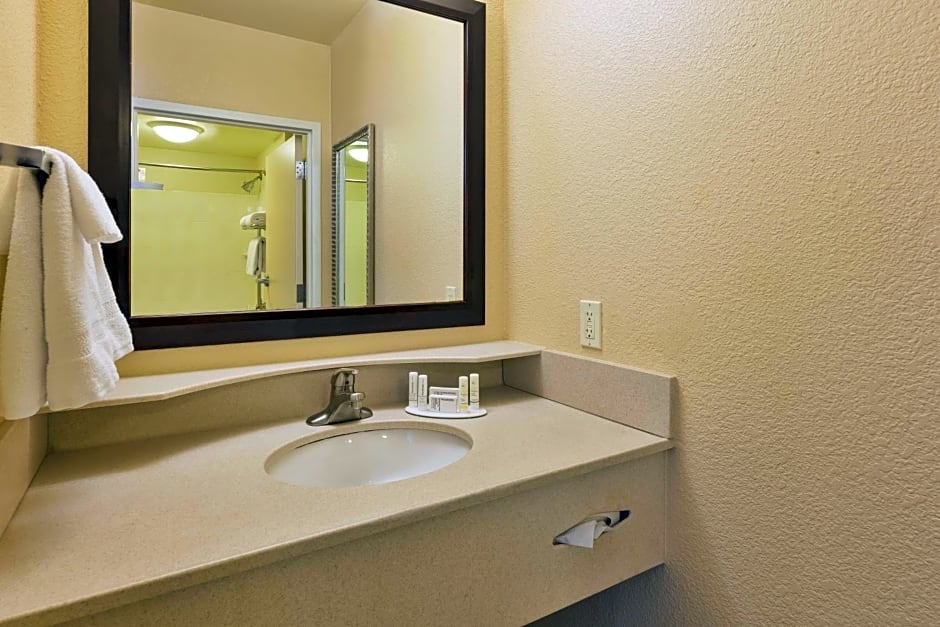 SpringHill Suites by Marriott Grand Rapids Airport Southeast
