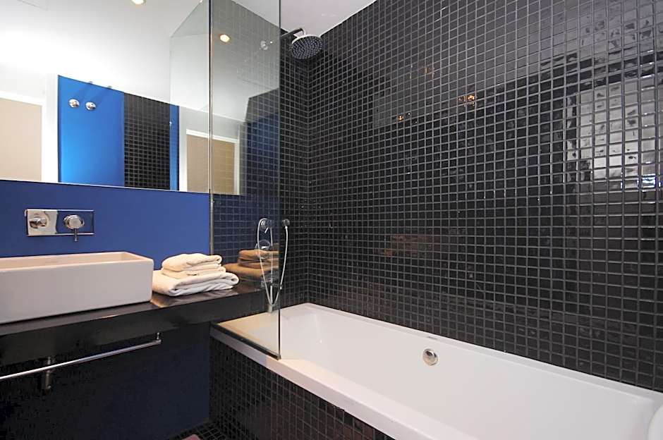 Mosen Sorell Apartments