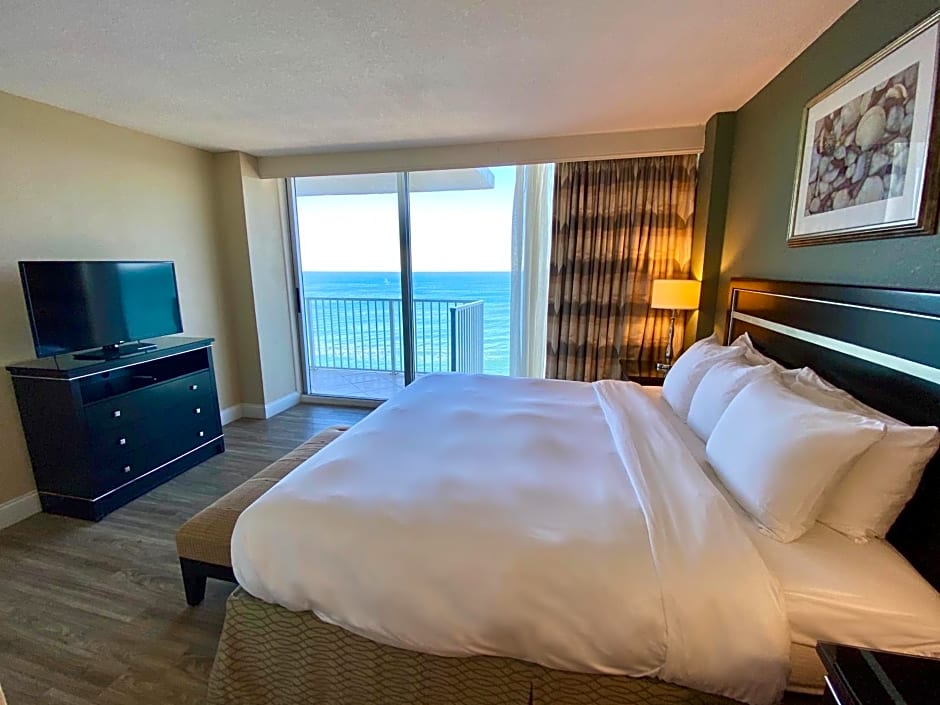 Radisson Suite Hotel Oceanfront