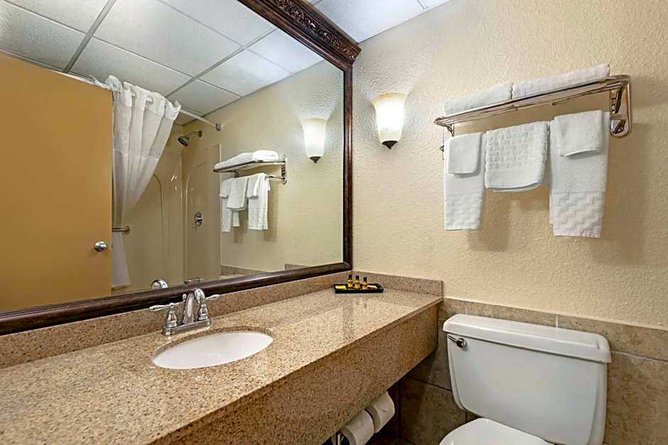 Best Western Plus Longbranch Hotel & Convention Center