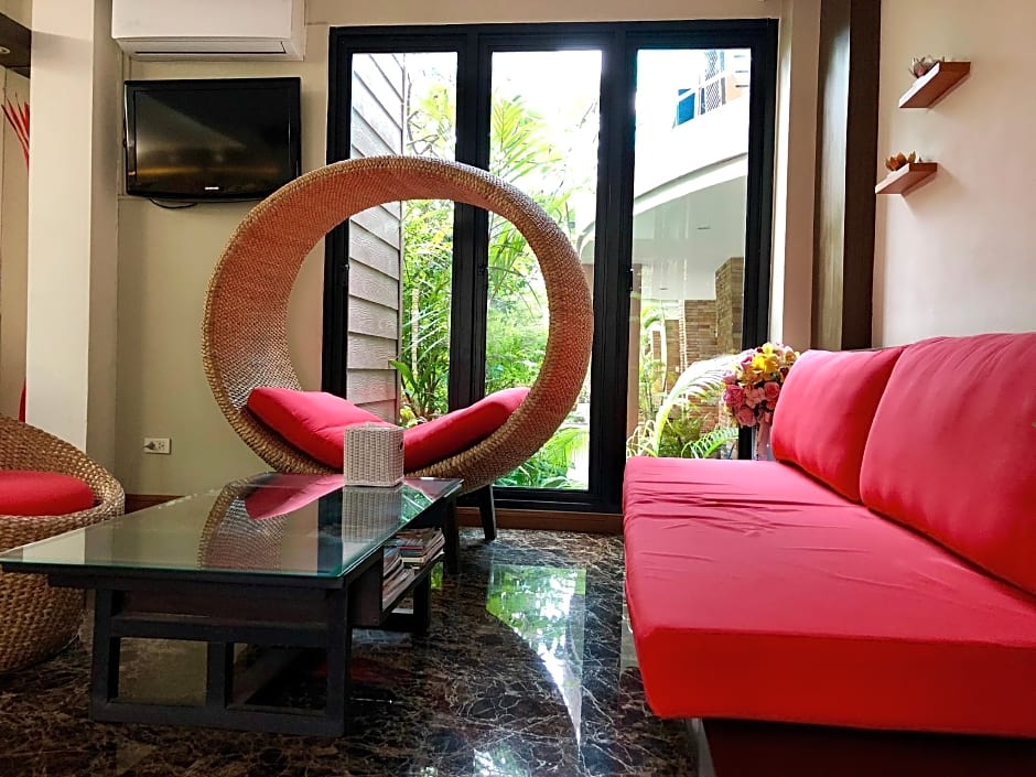 Hua Hin White Sand Hotel