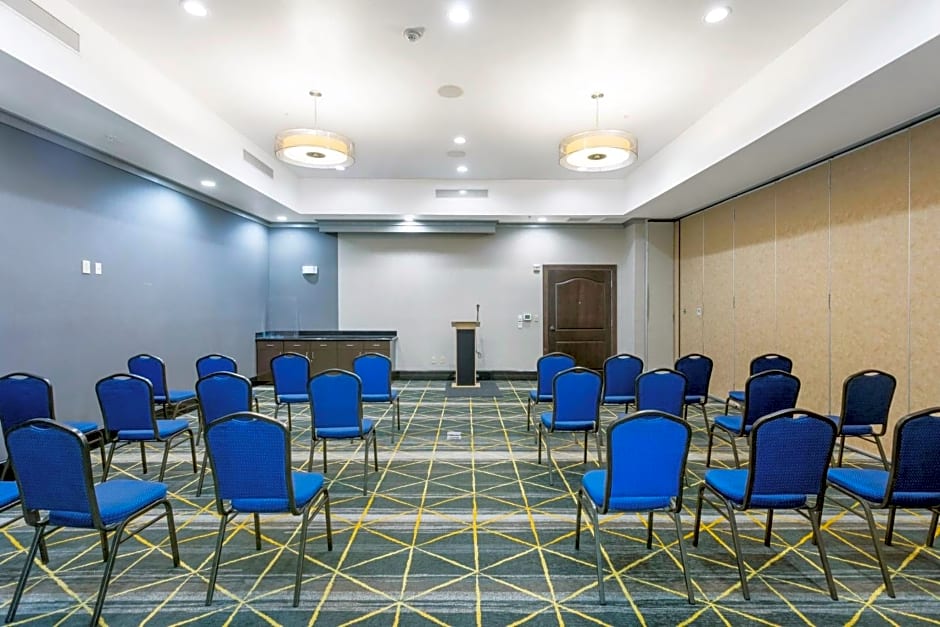 Holiday Inn Hotel & Suites Waco Northwest By IHG