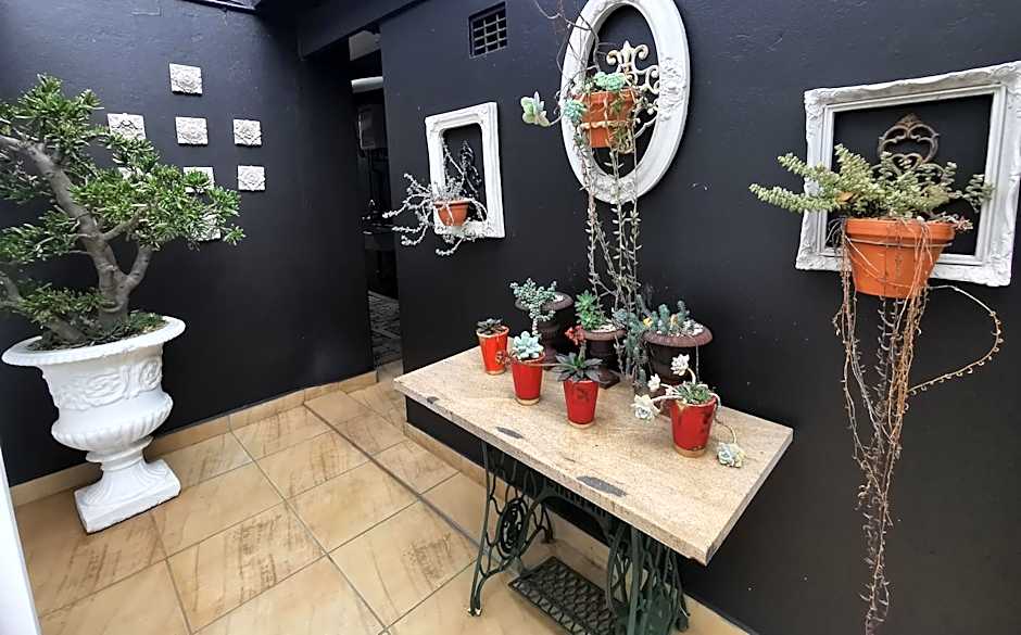 At 98 on Lynburn Guest House