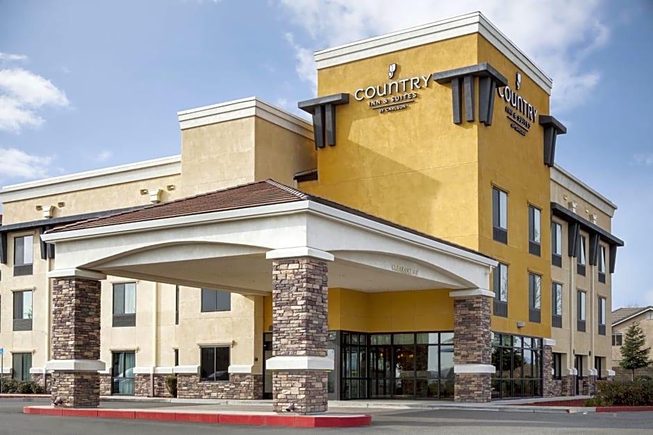 Country Inn & Suites by Radisson, Dixon, CA - UC Davis Area