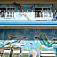 Aqua Breeze Inn