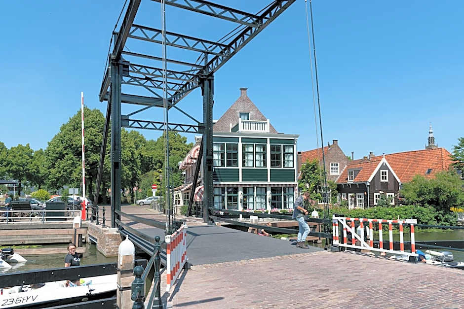 Hof van Holland Hotel