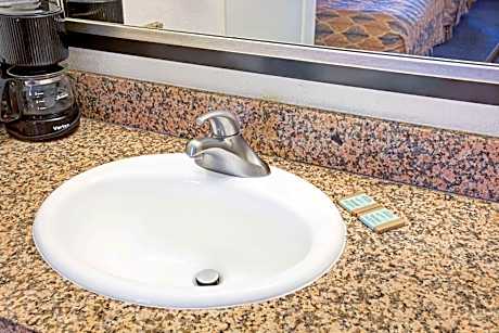 1 King Bed Mobility Accessible Room Non-Smoking