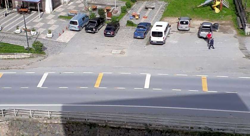 MAVİ KÖŞK UZUNGÖL