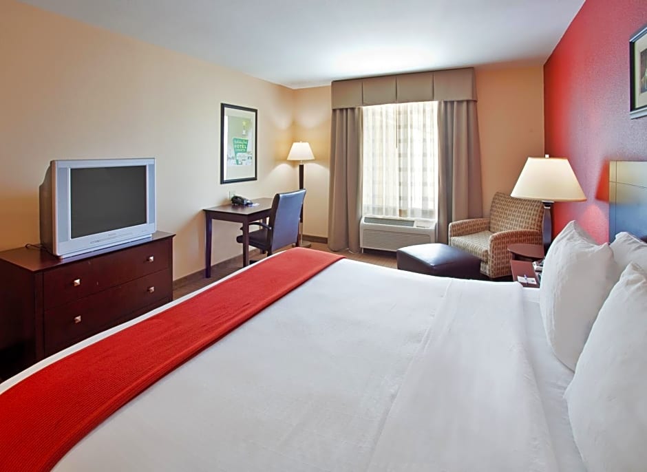 Holiday Inn Express Hotel & Suites Andover East 54 Wichita