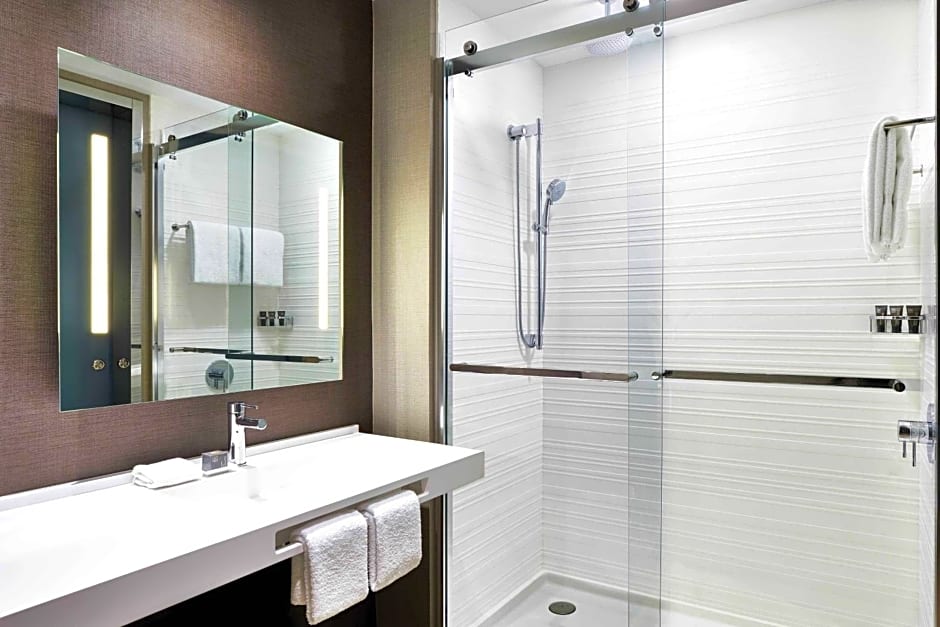 AC Hotel by Marriott Bloomington Mall of America