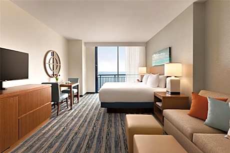 Specialty King Room with Sofa Bed - Oceanfront