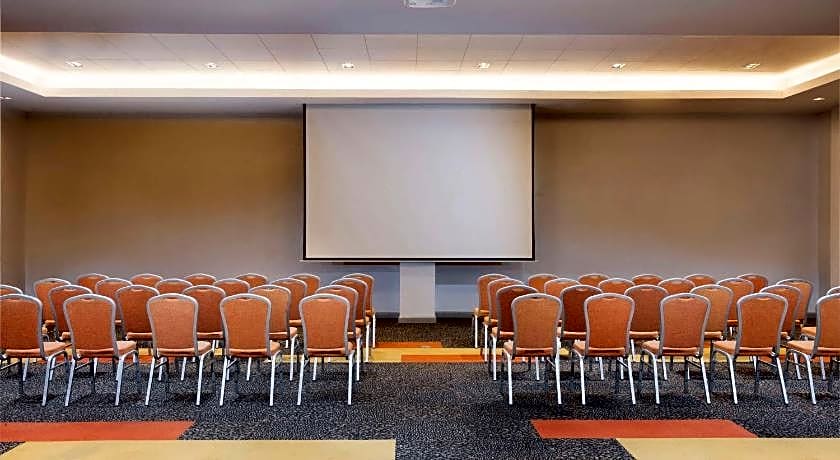 Park Inn by Radisson Iloilo