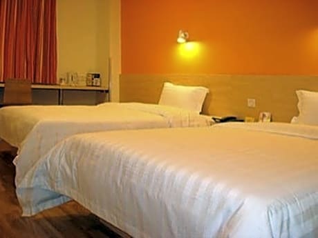 7 Days - Zizhu Twin Room
