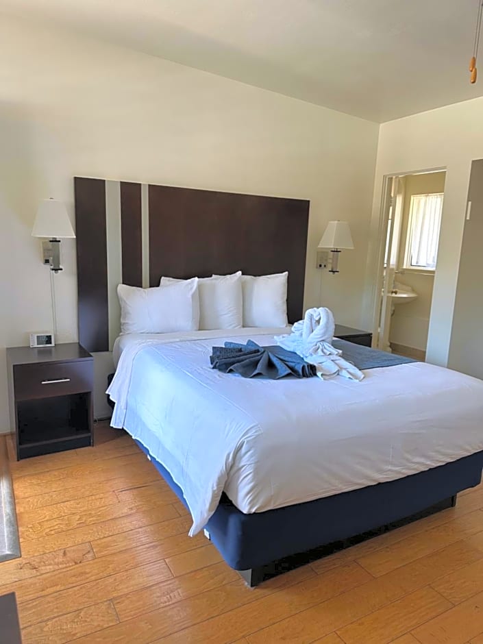 Cambria Palms Motel