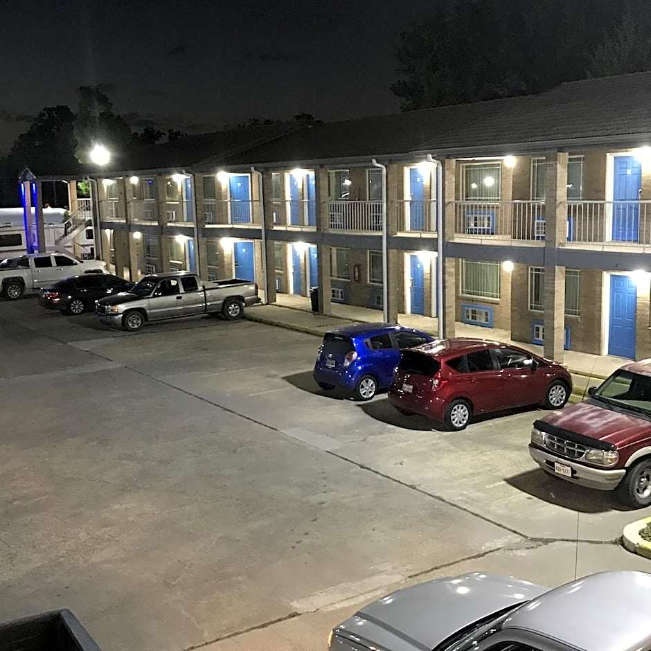 Relax Inn Channelview
