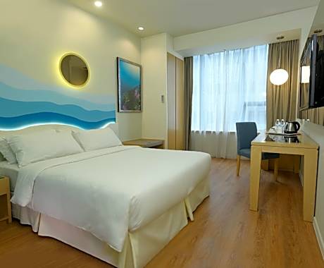 Deluxe Queen Room