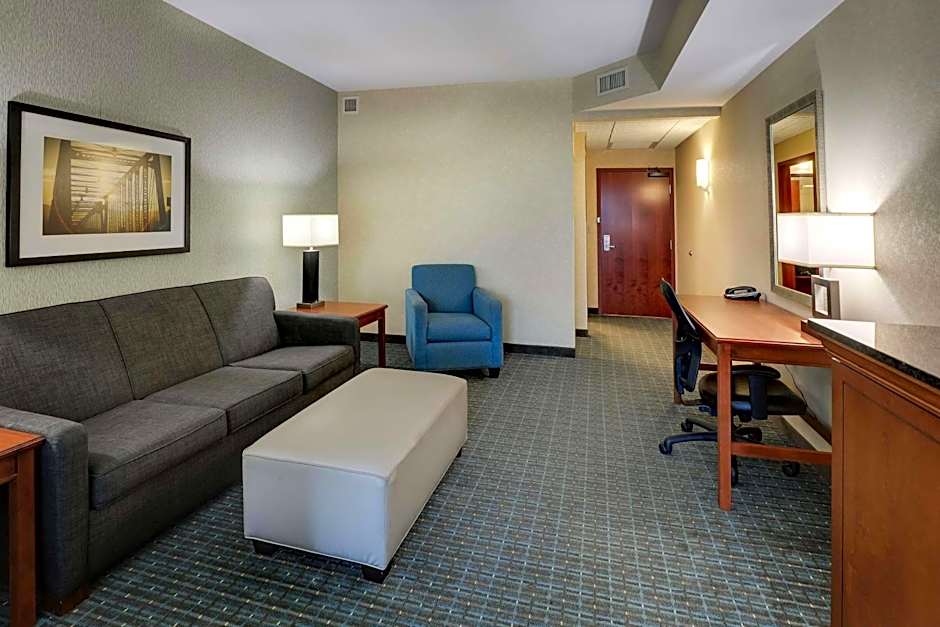 Drury Inn & Suites Grand Rapids