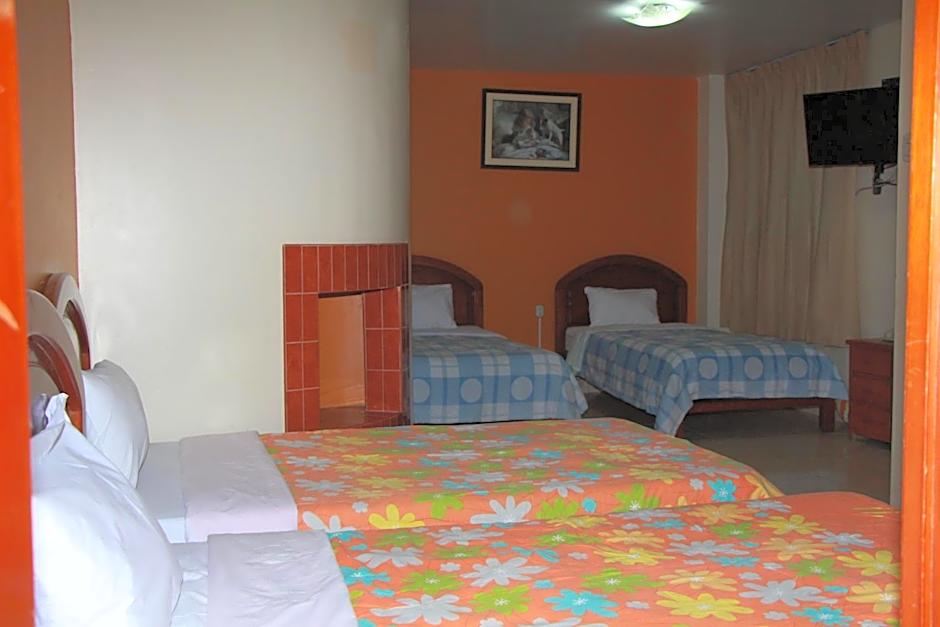 Quadruple Room with Private Bathroom — 4 fotoğraftan 1. fotoğraf