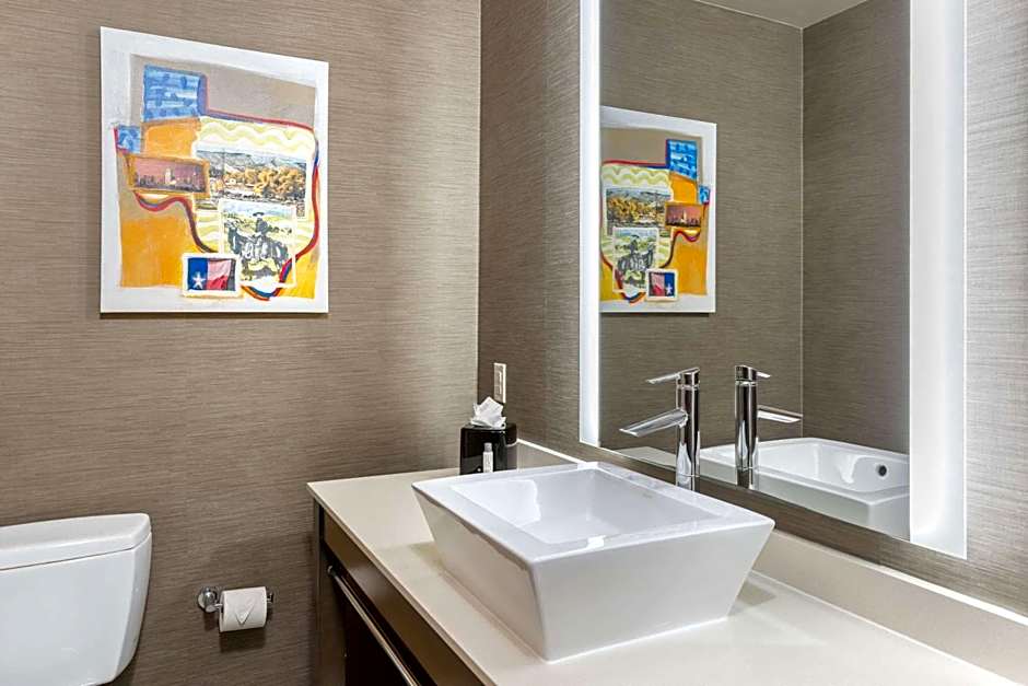 Cambria Hotel Plano Frisco