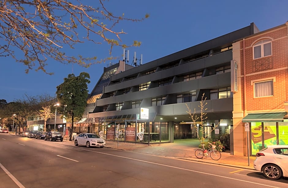 Comfort Hotel Adelaide Meridien