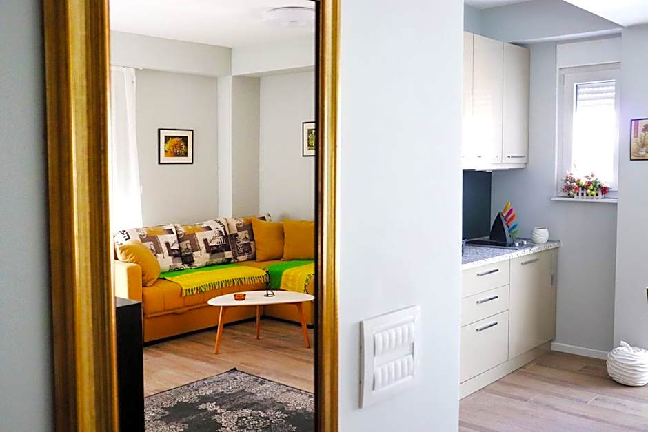 Foxxy Luxury Apartments