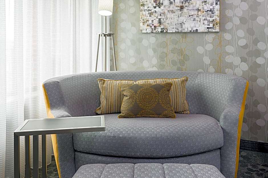 Courtyard by Marriott Buffalo Airport