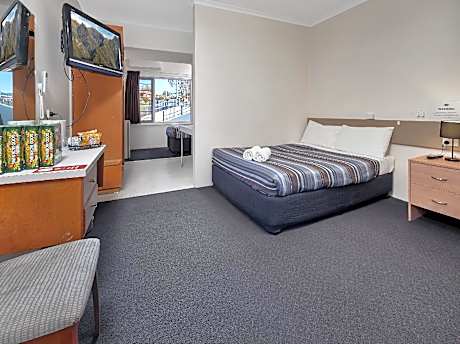 Budget Quadruple Room