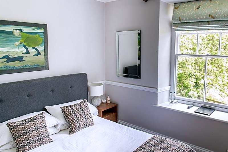 Llety Brynawel Guest House