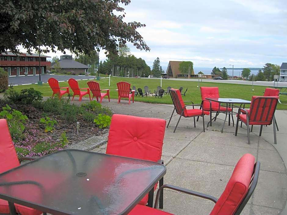 Cedar Hill Lodge