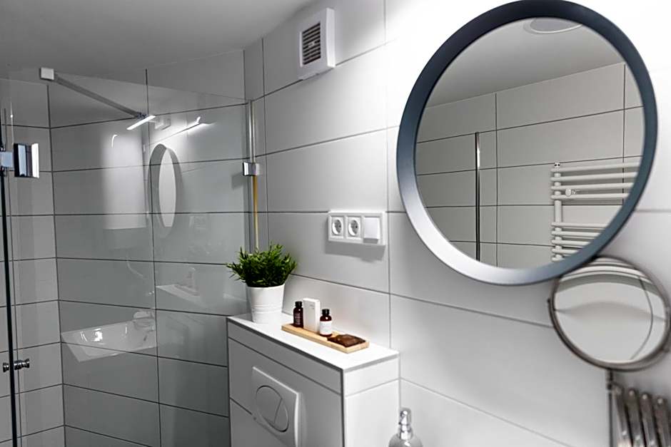 Roomstore Studio Apartments