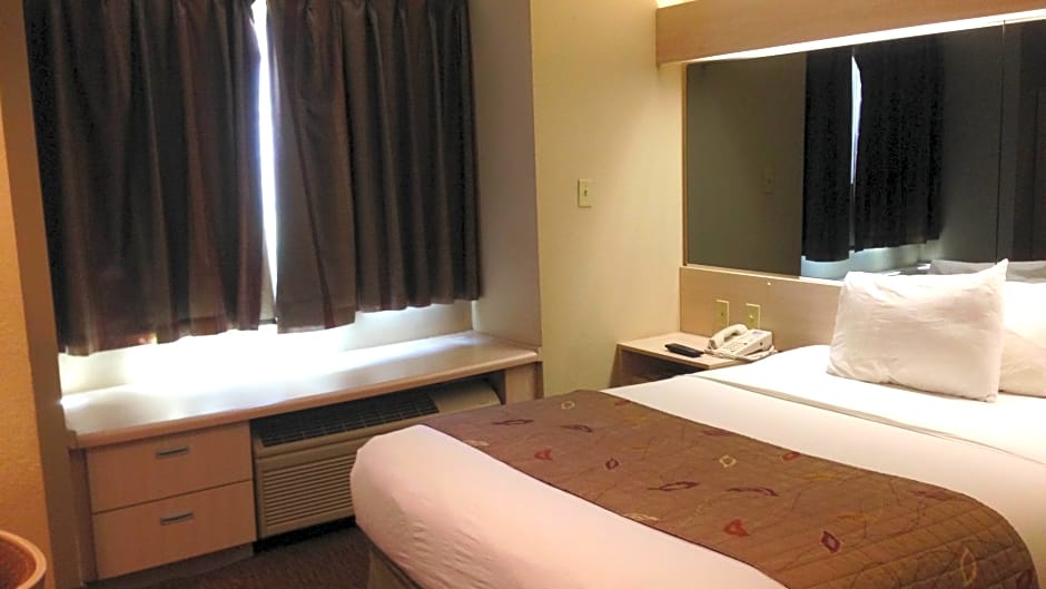 Motel 6-El Paso, TX - Southeast