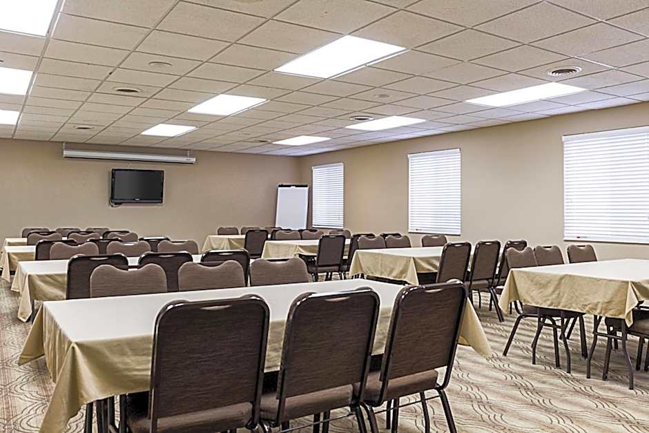 MainStay Suites Fargo - I-94 Medical Center