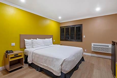 Single Room - Disability Access