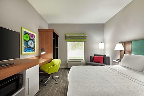 Queen Room with Bath Tub - Disability Access/Non-Smoking